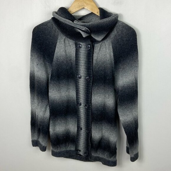 Urban Outfitters Wool‎ Blend Shacket Plaid Oversized Sweater Jacket Size Small - Picture 10 of 12